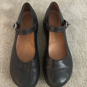 DANSKO BLACK LEATHER MARY JANE SHOES SIZE 38